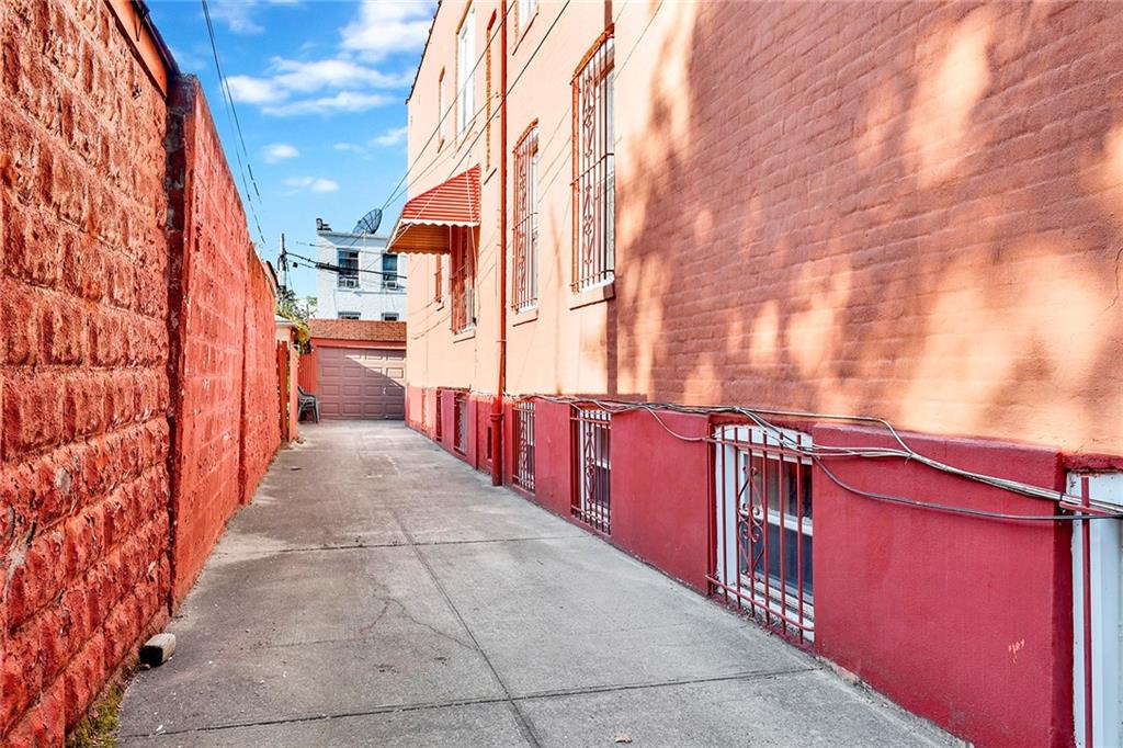 348 East 92nd Street, Brooklyn, New York, 11212 image 30