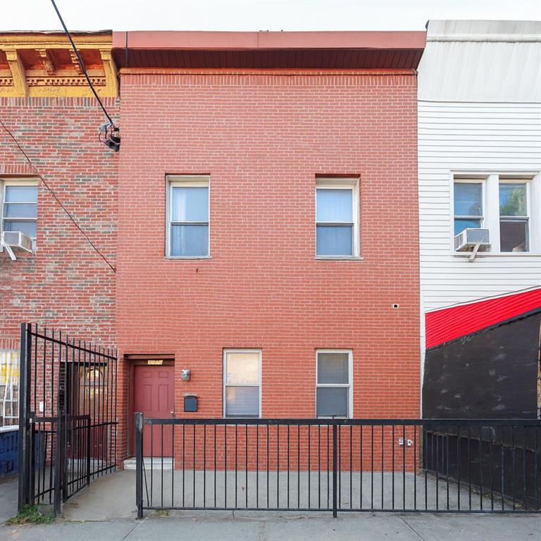 1026 39th Street Image 1