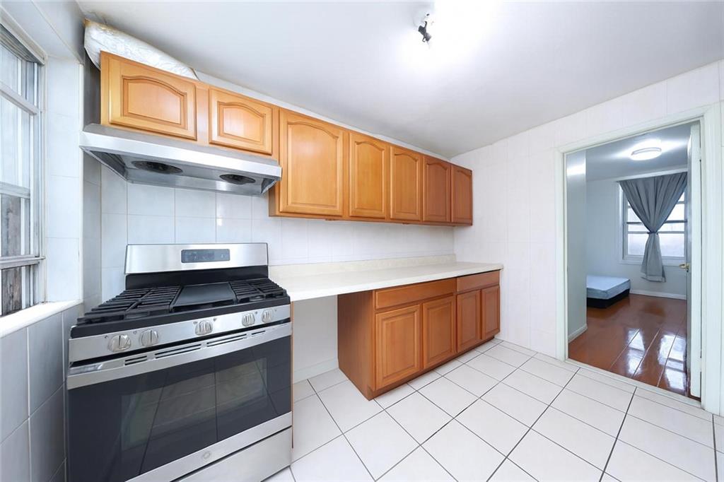 1026 39th Street, Brooklyn, New York, 11219 image 6