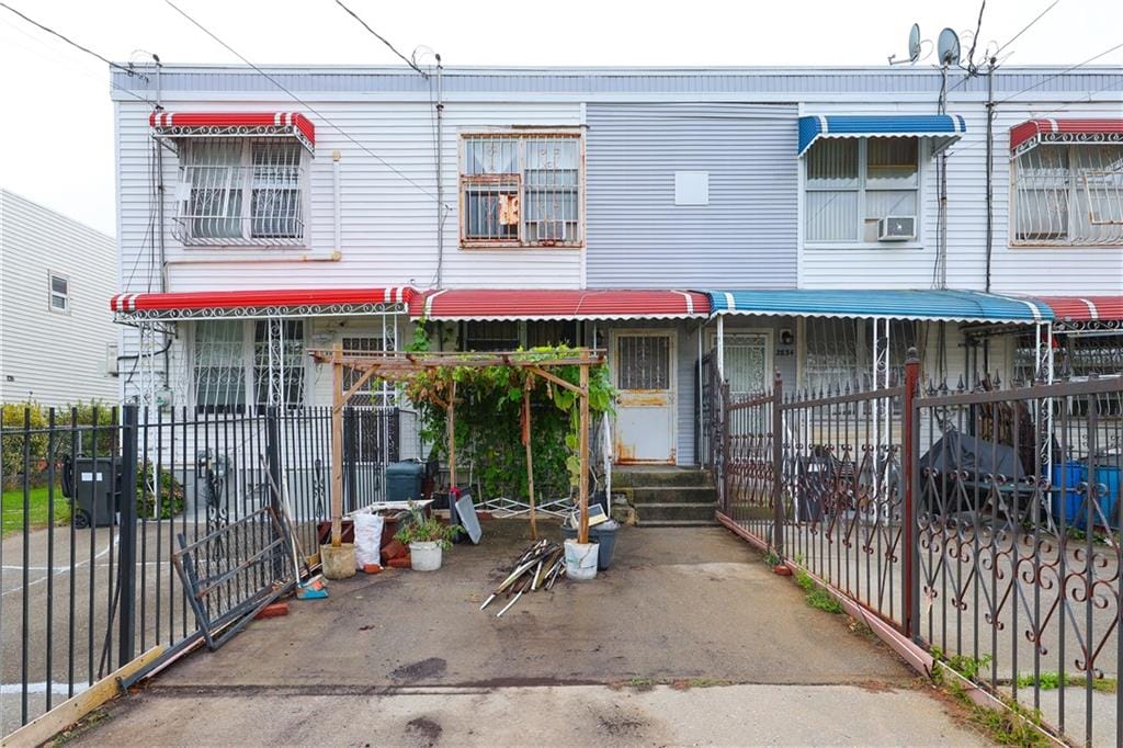 2836 West 29th Street Image 2