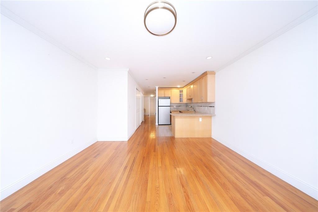 2836 West 29th Street Image 3