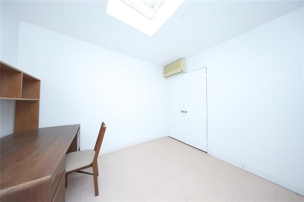 2836 West 29th Street Image 4