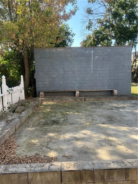 1044 East 96th Street Image 4