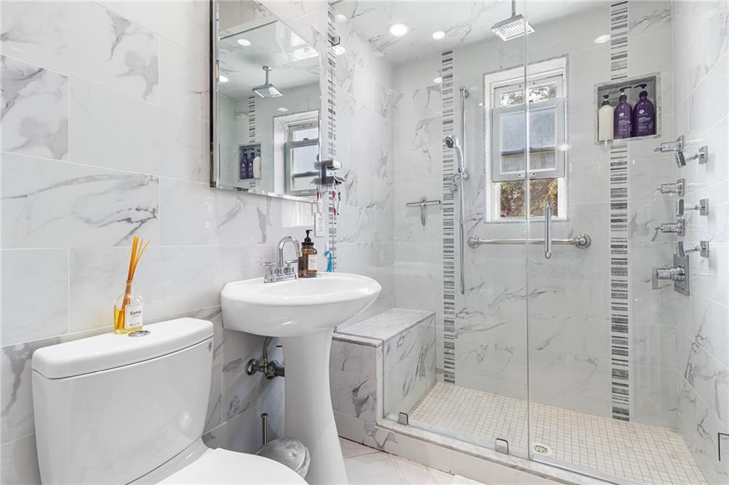 1736 East 33rd Street, Brooklyn, New York, 11234 image 14