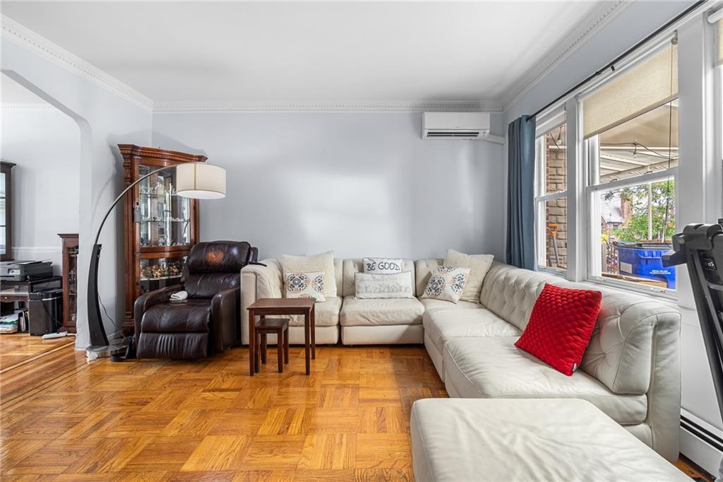 1736 East 33rd Street Image 4