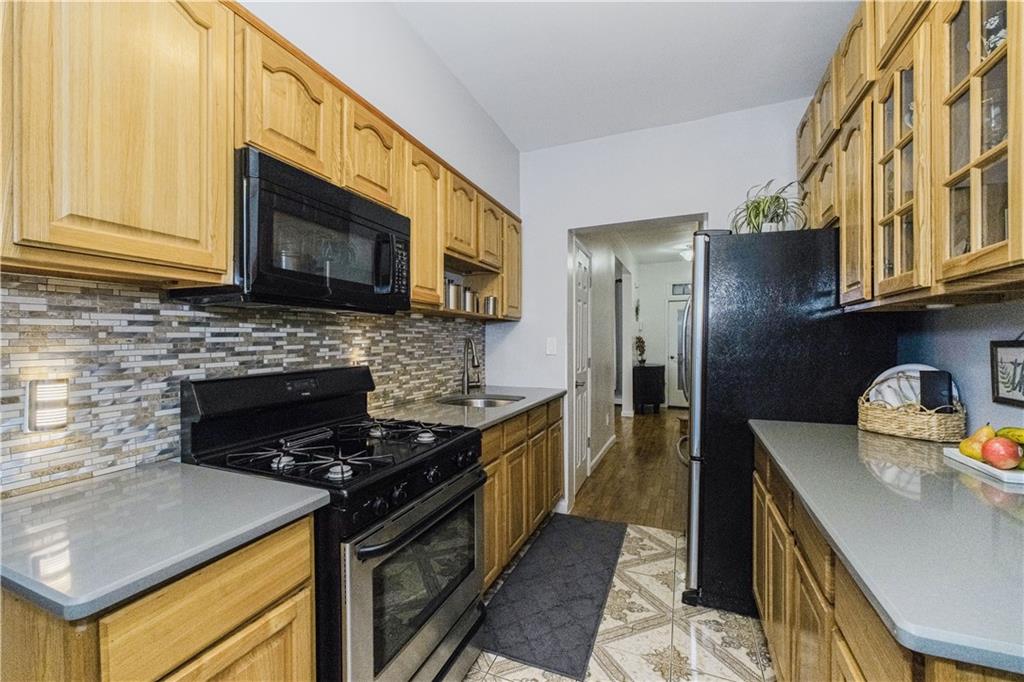 310 Eldert Lane, Brooklyn, New York, 11208 image 11