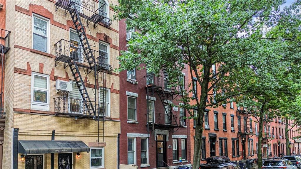 238 Sackett Street Image 5