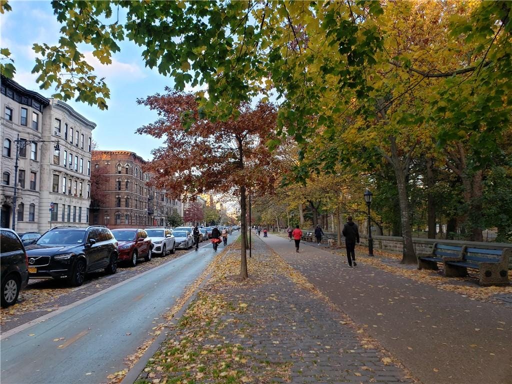 176 Prospect Park West Image 4