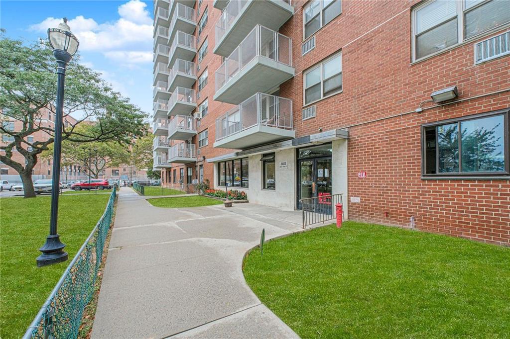 2483 West 16th Street 3C Image 2