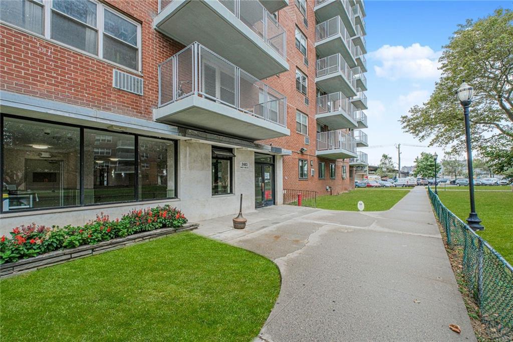 2483 West 16th Street 3C Image 3