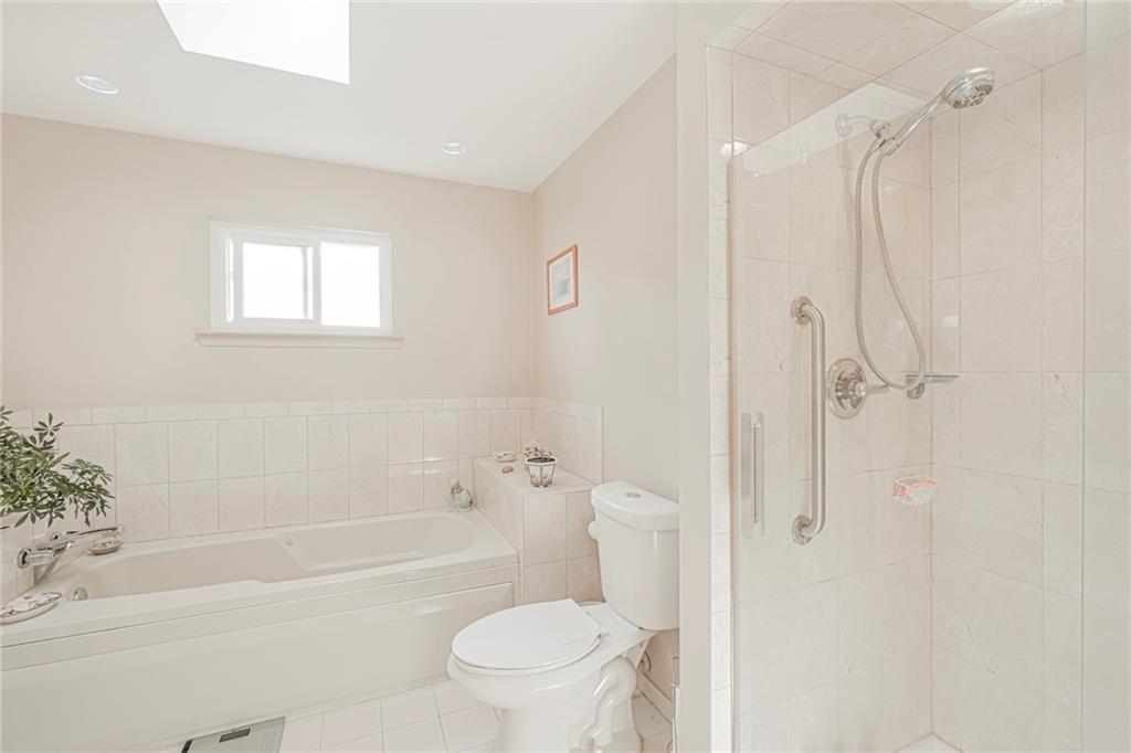 22 Crest Loop, Staten  Island, New York, 10312 image 24