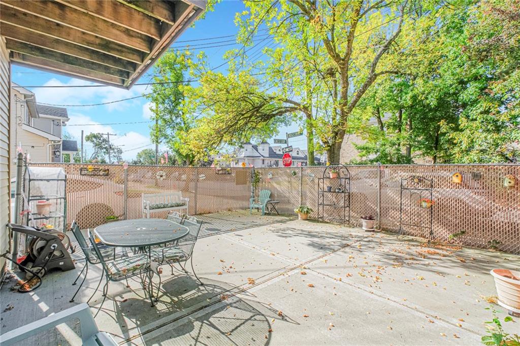 22 Crest Loop, Staten  Island, New York, 10312 image 30