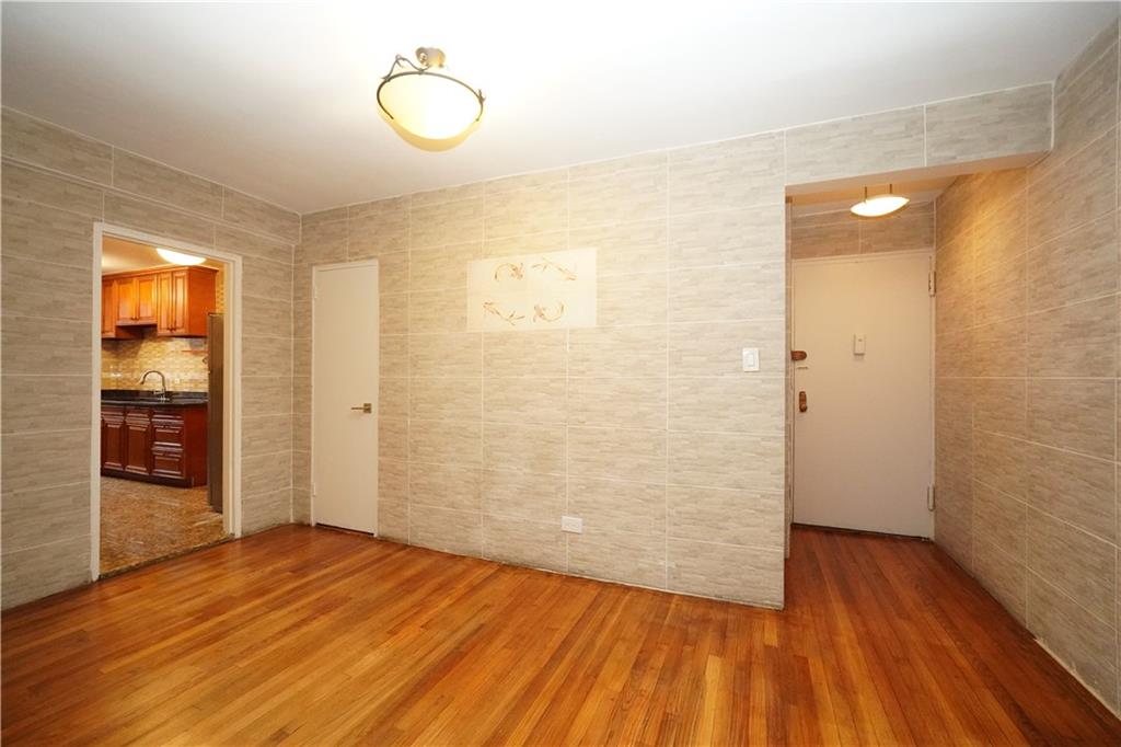345 Webster Avenue 3N Image 4