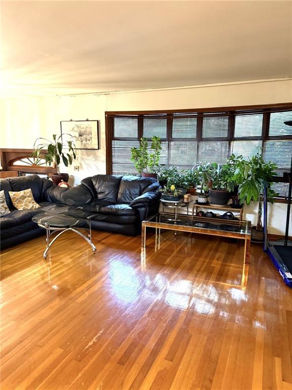 482 Steuben Street Image 4