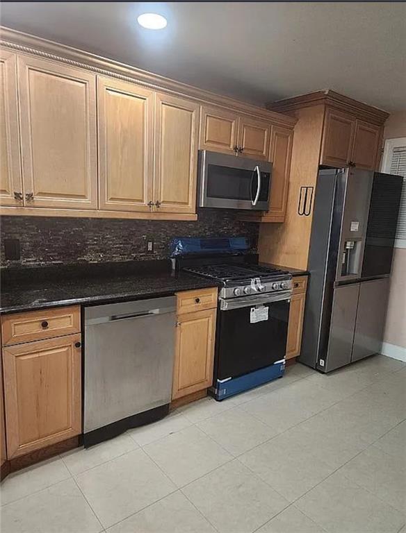 53 Calvanico Lane, Staten  Island, New York, 10314 image 12