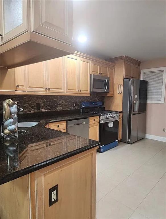 53 Calvanico Lane, Staten  Island, New York, 10314 image 13