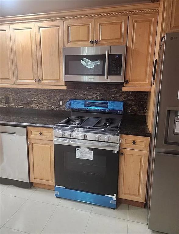 53 Calvanico Lane, Staten  Island, New York, 10314 image 17