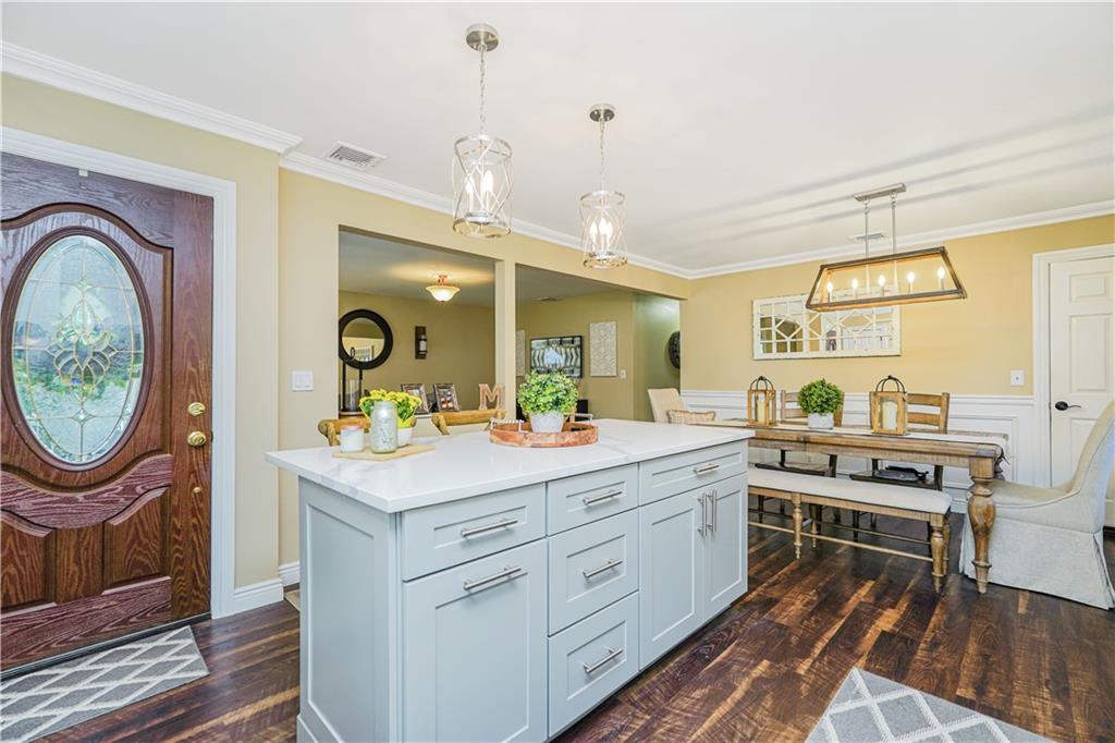 381 Burgher Avenue, Staten  Island, New York, 10305 image 16