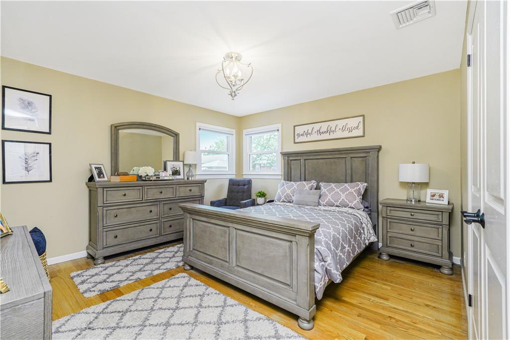 381 Burgher Avenue, Staten  Island, New York, 10305 image 18