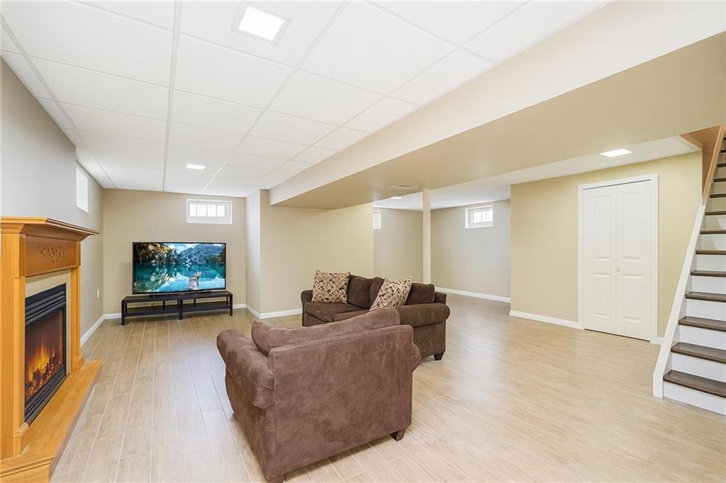 381 Burgher Avenue, Staten  Island, New York, 10305 image 25