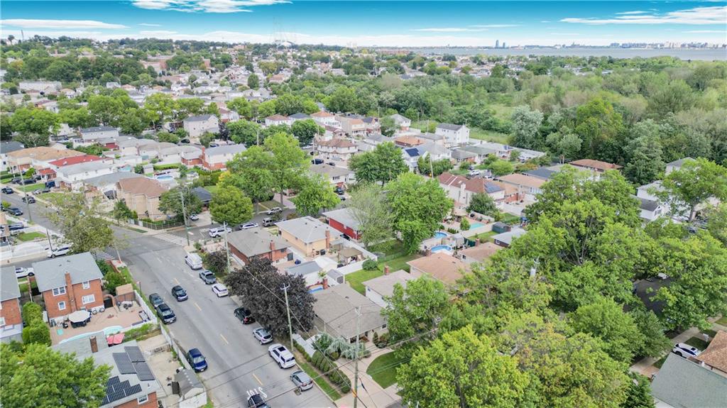 381 Burgher Avenue, Staten  Island, New York, 10305 image 41