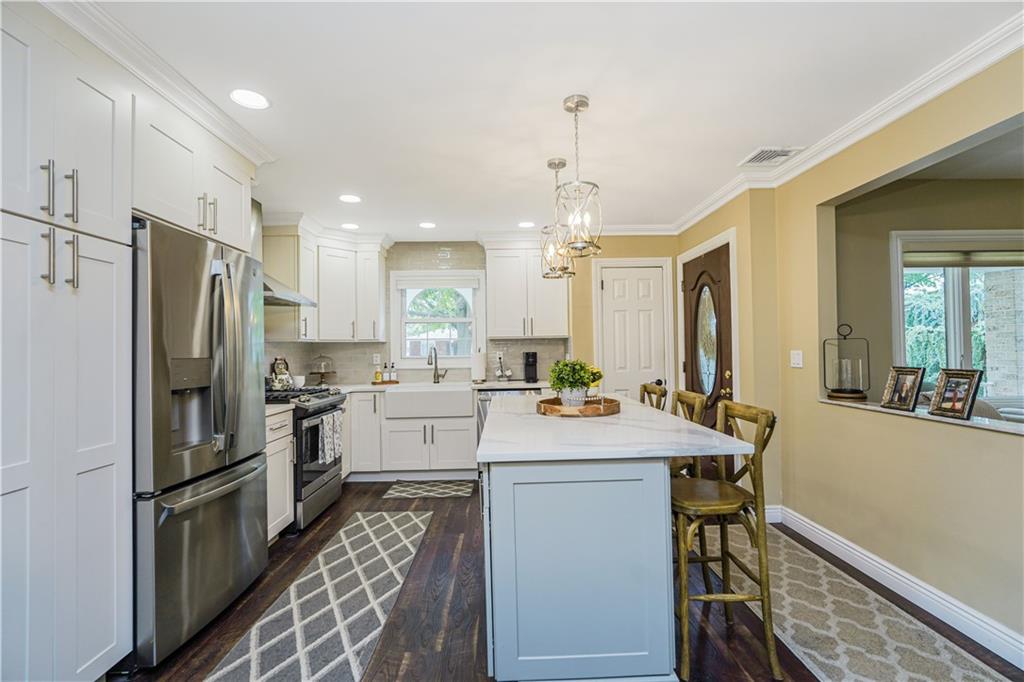 381 Burgher Avenue, Staten  Island, New York, 10305 image 9