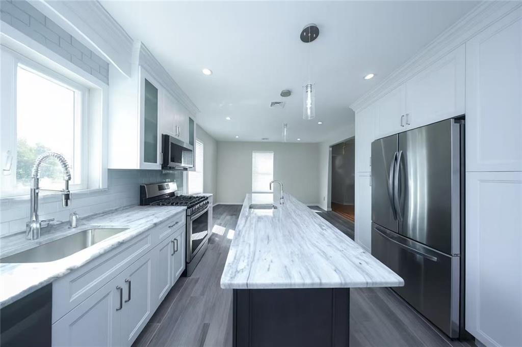 365 Liberty Avenue Image 5