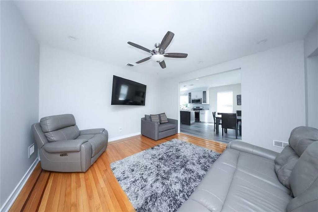 365 Liberty Avenue, Staten  Island, New York, 10305 image 8