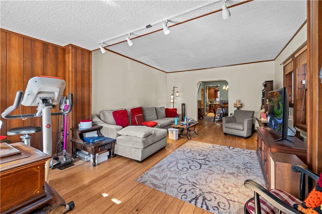 7802 10th Avenue Image 3