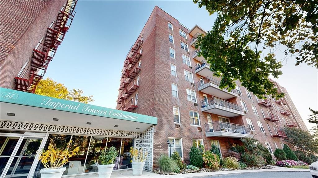55 Austin Place 2Y, Staten Island, New York, 10304
