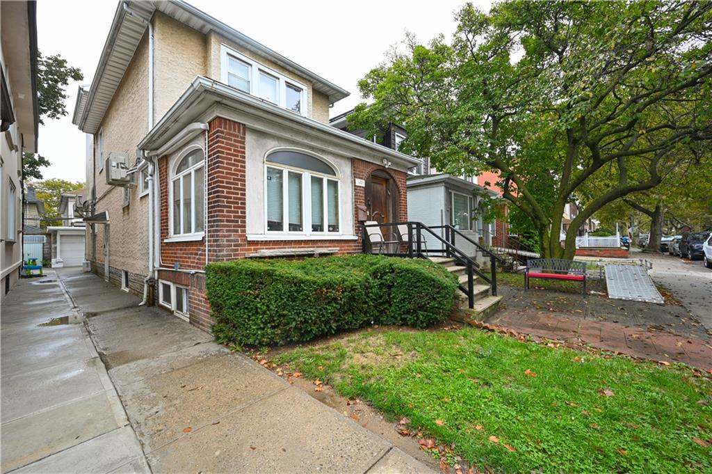 1479 East 32nd Street Image 2