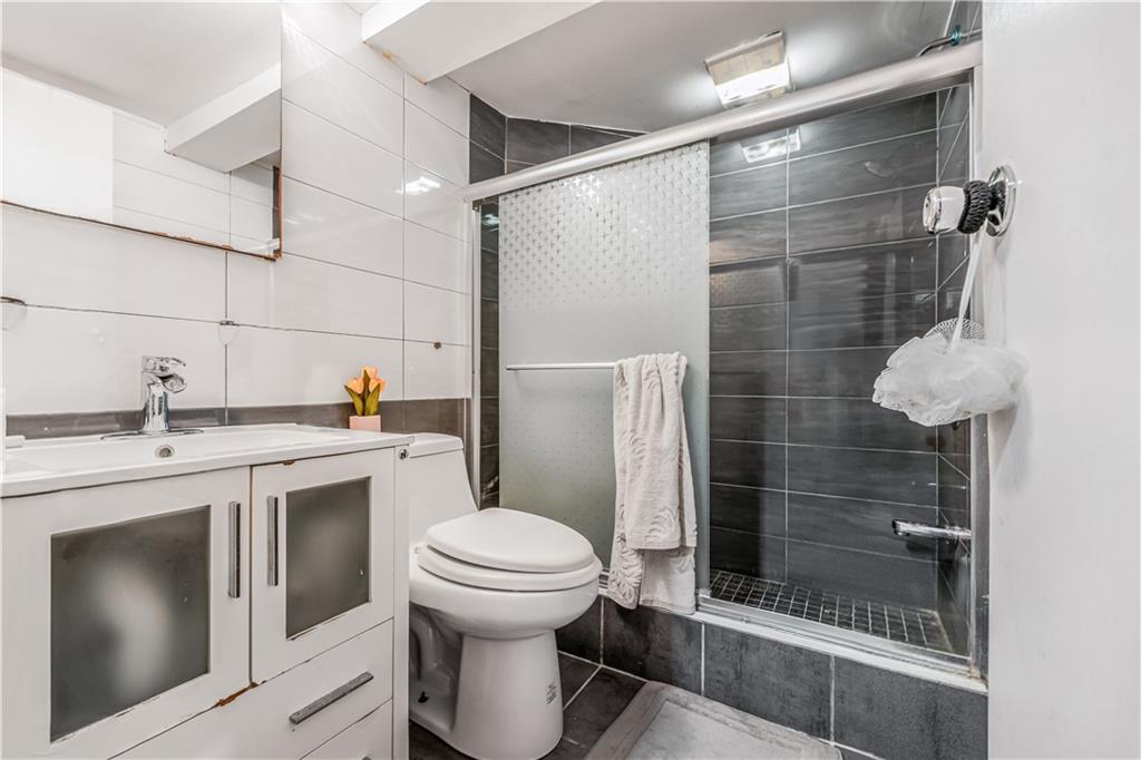 2758 East 26th Street, Brooklyn, New York, 11235 image 18