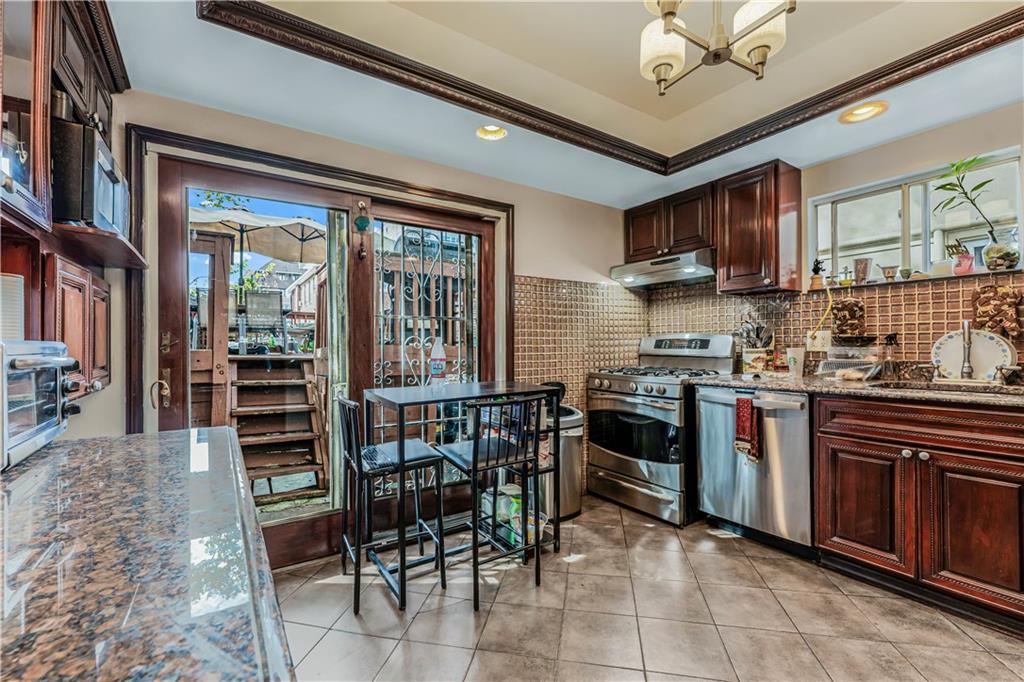 2758 East 26th Street, Brooklyn, New York, 11235 image 9
