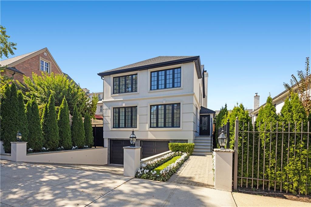 8008 Harbor View Terrace Image 1