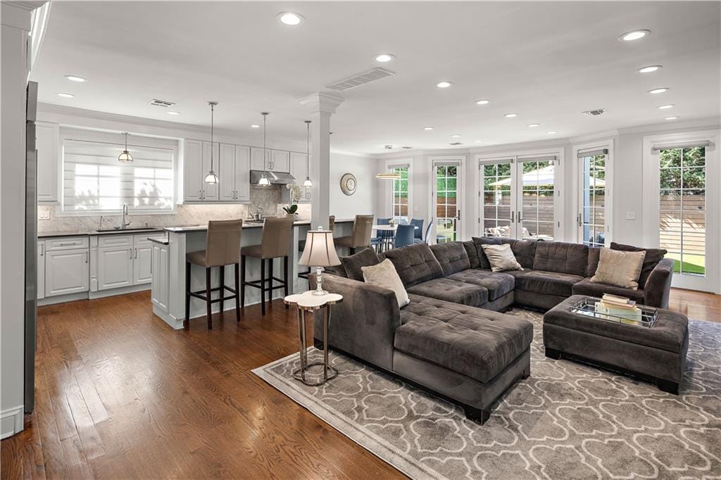 8008 Harbor View Terrace, Brooklyn, New York, 11209 image 12