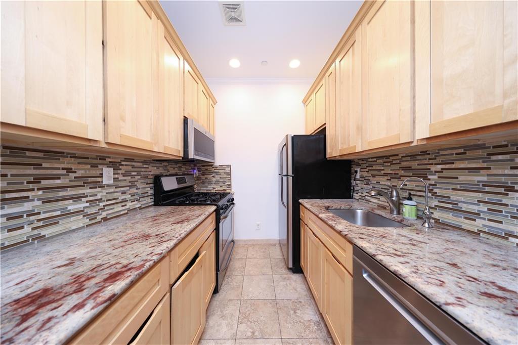 526 Avenue Z 2F, Brooklyn, New York, 11223 image 9