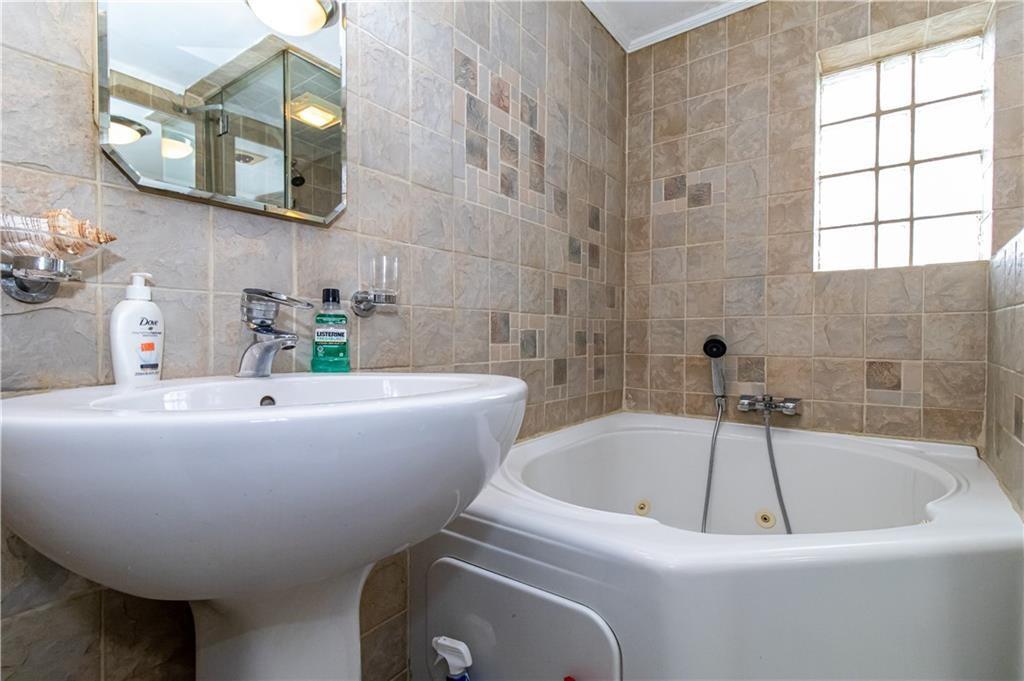 2 Roosevelt Court, Brooklyn, New York, 11232 image 21