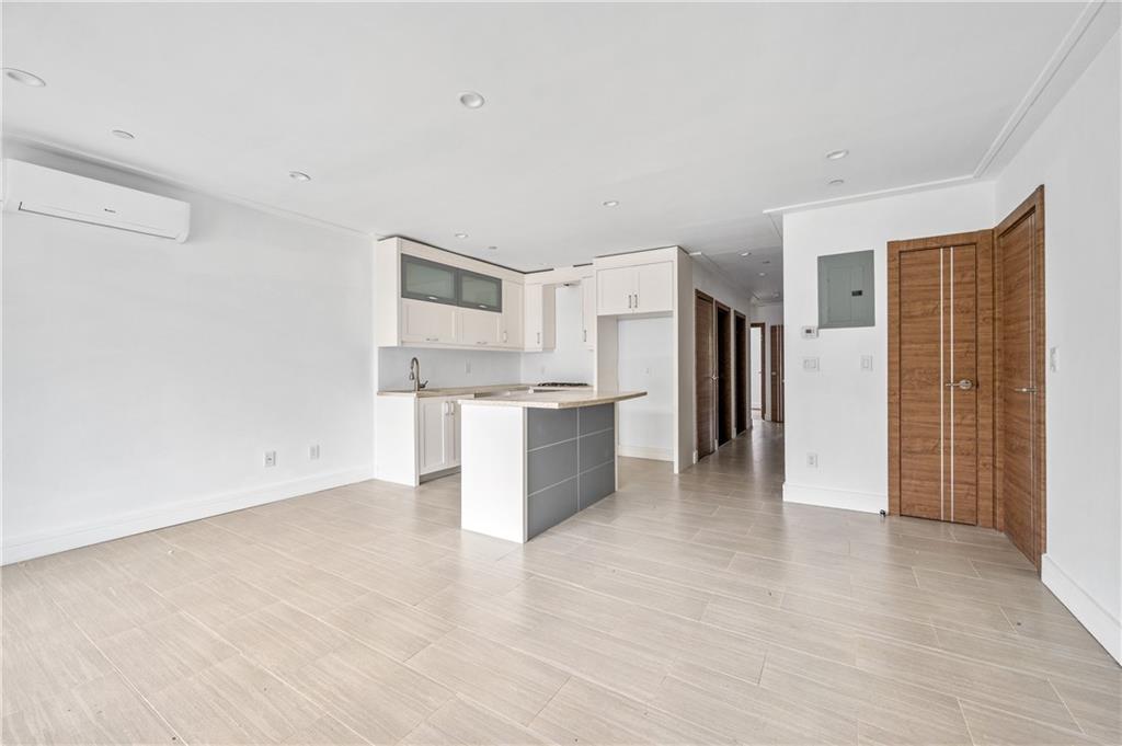 2335 Bath Avenue 1A Image 4