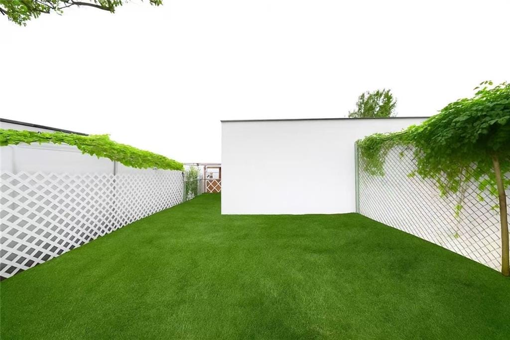 1111 Shore Parkway Image 3