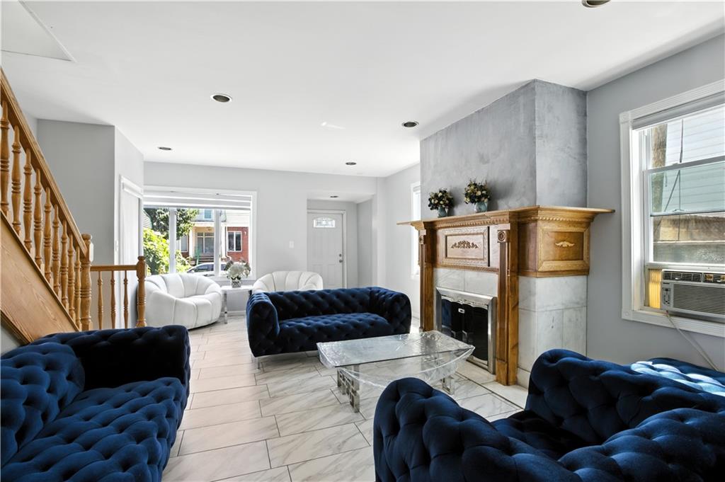 1670 East 8th Street Image 2