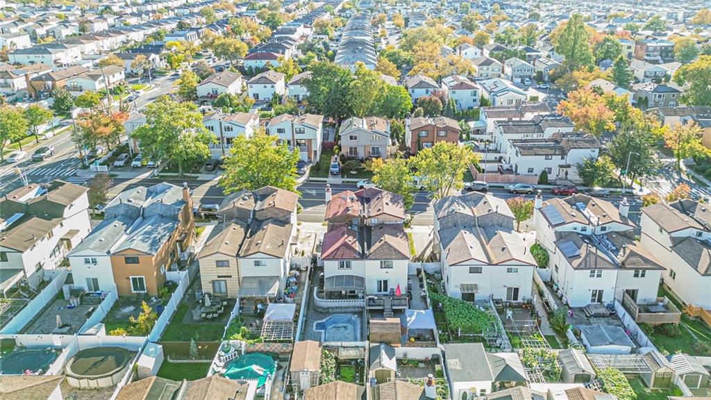 343 Travis Avenue Image 4