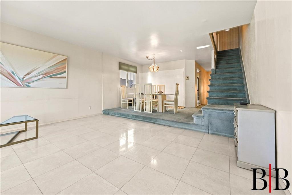 2456 East 70th Street Image 5