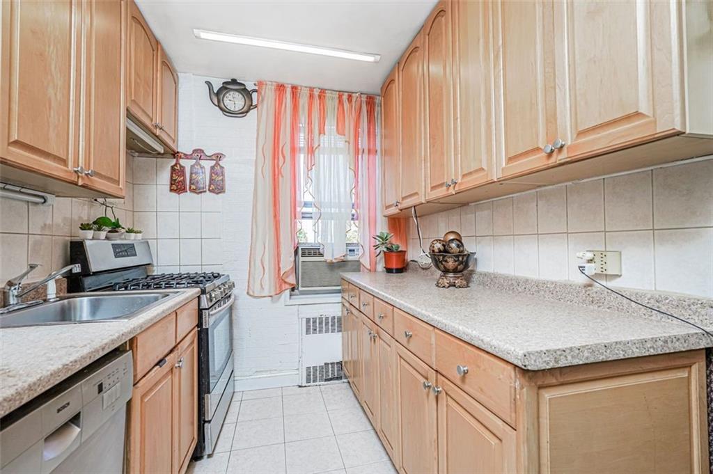 2675 East 7th Street 4B, Brooklyn, New York, 11235 image 13