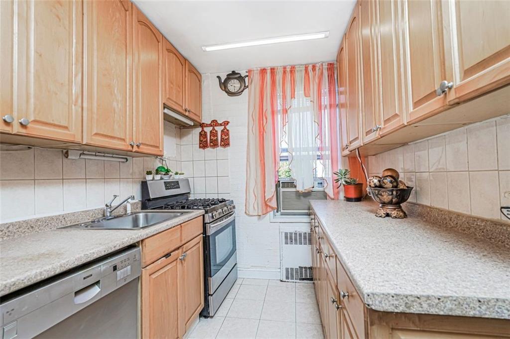 2675 East 7th Street 4B, Brooklyn, New York, 11235 image 16