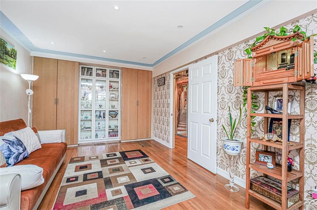 2675 East 7th Street 4B Image 5