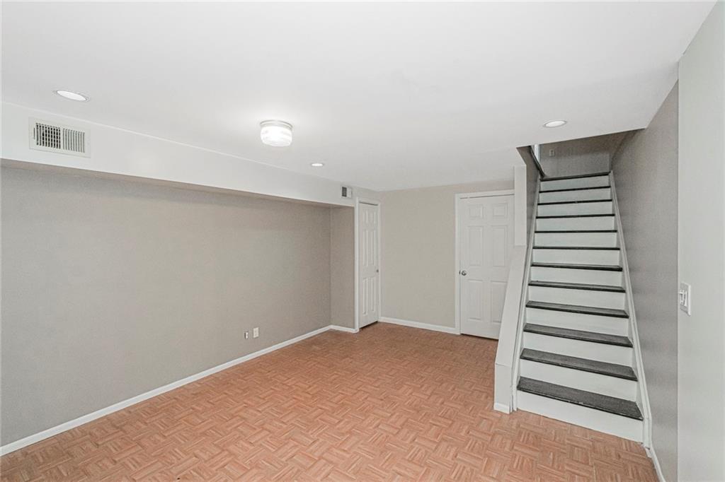 34 Lorraine Loop, Staten  Island, New York, 10309 image 23