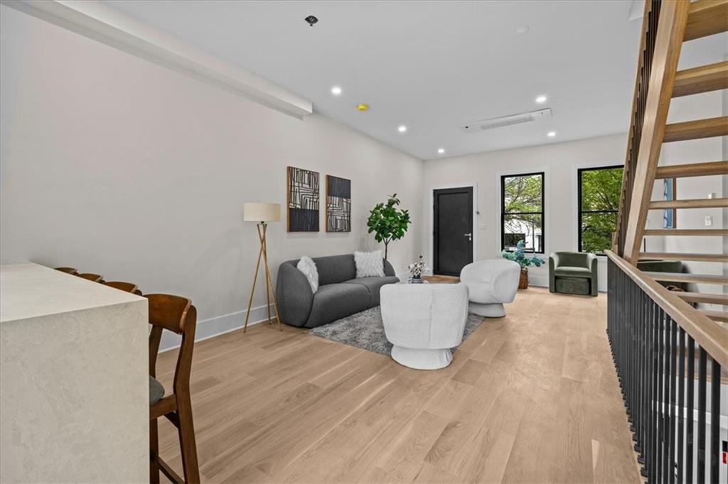 300 18th Street Image 5