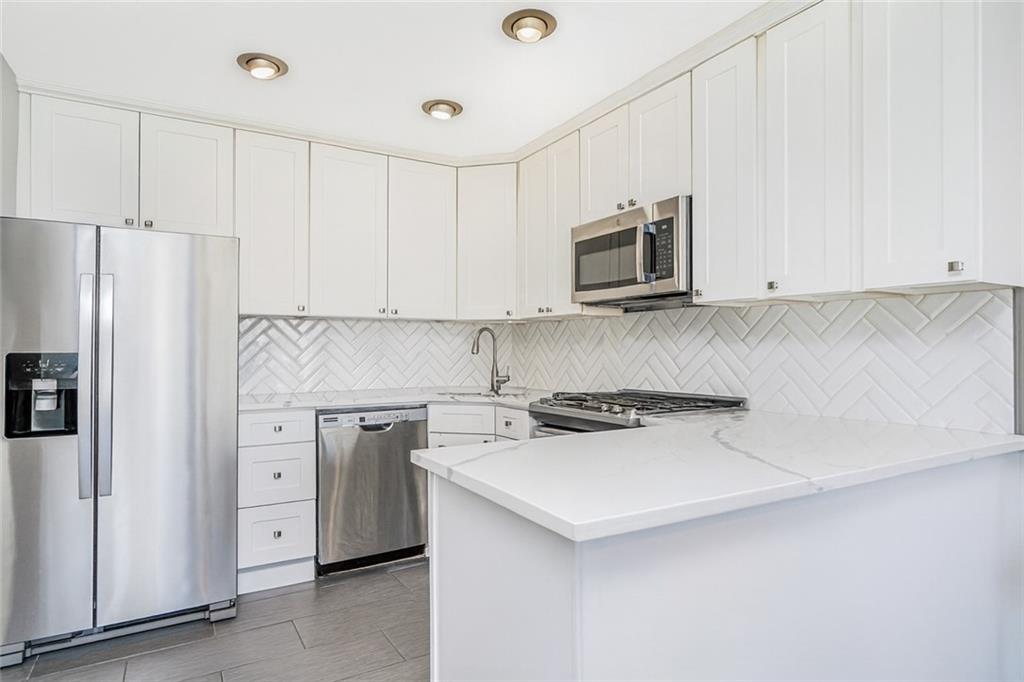 352 Grantwood Avenue, Staten  Island, New York, 10312 image 9