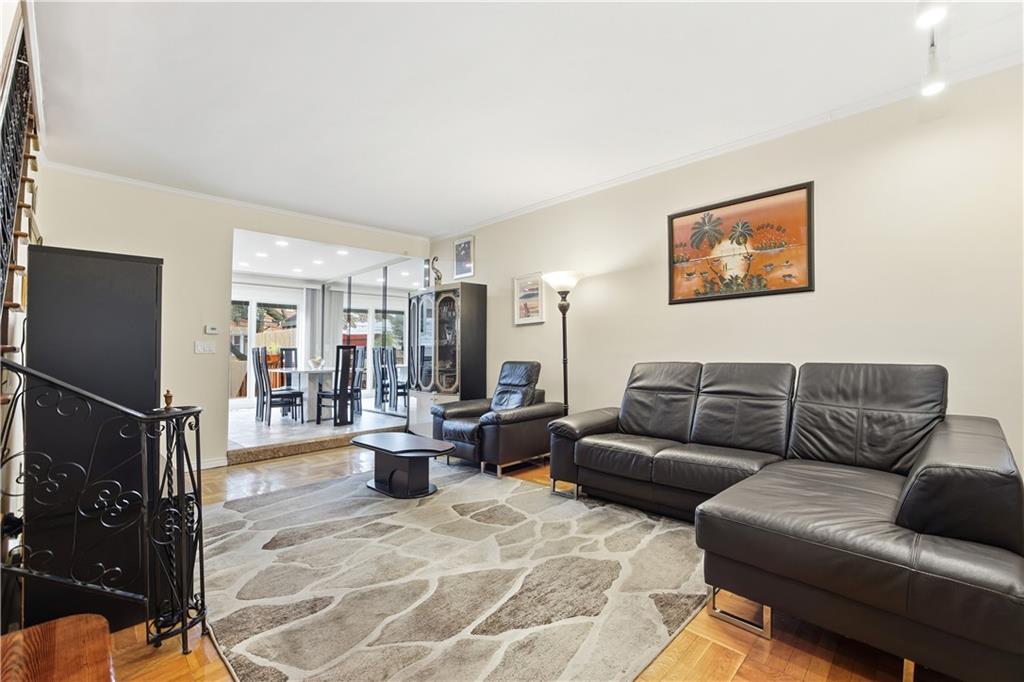 2228 East 28th Street Image 5