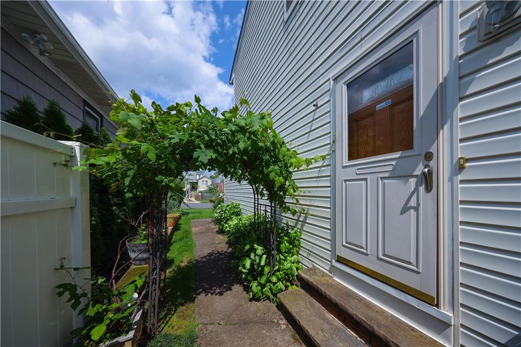 26 Hull Avenue, Staten  Island, New York, 10306 image 35